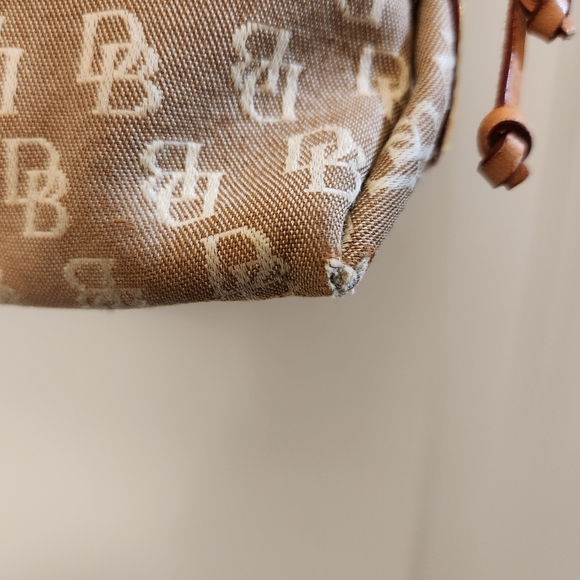 Dooney & Bourke Bag - Picture 4 of 8